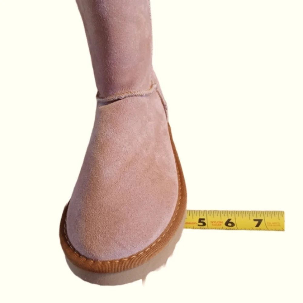 UGG AUSTRALIA CLASSIC SHORT II SUEDE BOOTS SIZE 7